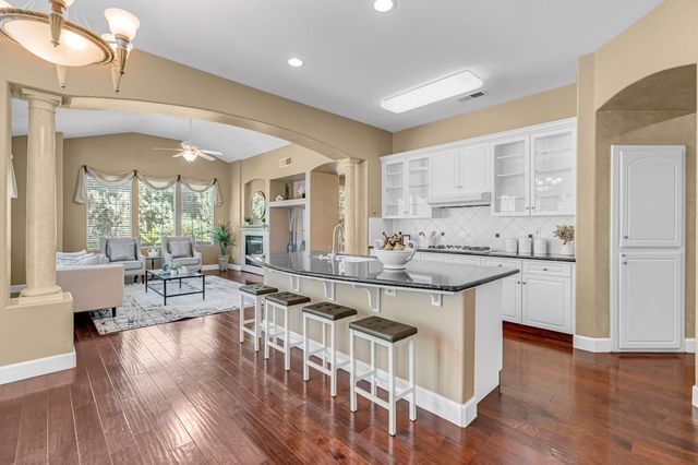1165 N Fairfax Avenue, Clovis, CA 93611