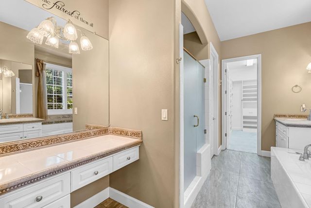 1165 N Fairfax Avenue, Clovis, CA 93611