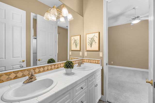 1165 N Fairfax Avenue, Clovis, CA 93611