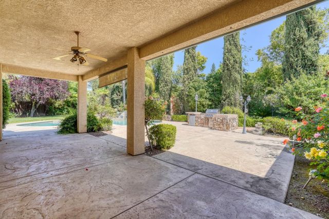 1165 N Fairfax Avenue, Clovis, CA 93611