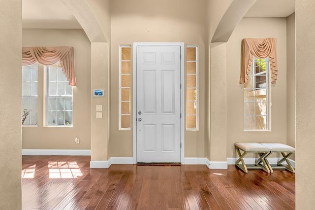1165 N Fairfax Avenue, Clovis, CA 93611