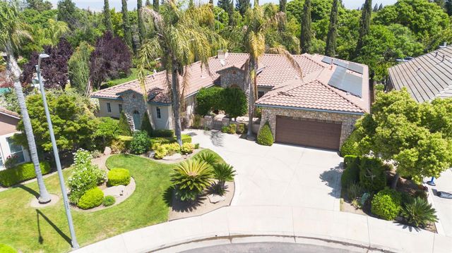 1165 N Fairfax Avenue, Clovis, CA 93611