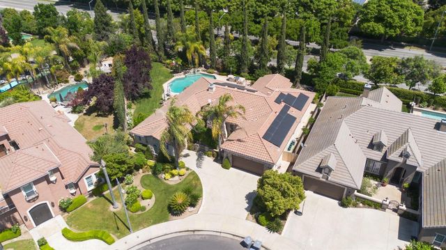 1165 N Fairfax Avenue, Clovis, CA 93611