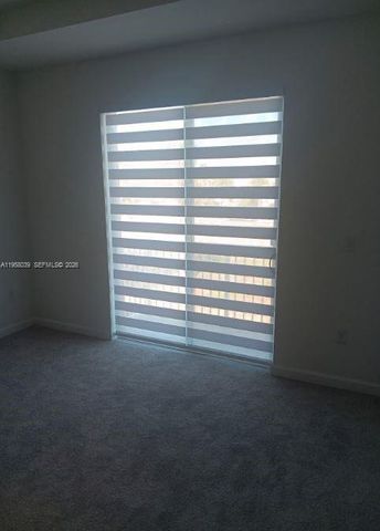 689 SE 13th St Cir, Homestead, FL 33034