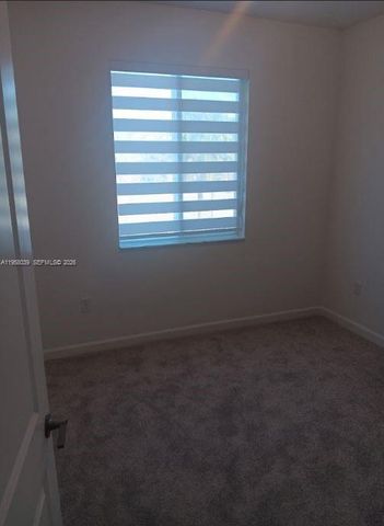 689 SE 13th St Cir, Homestead, FL 33034