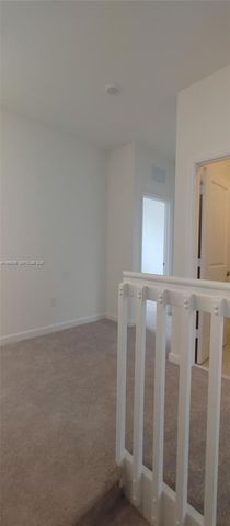 689 SE 13th St Cir, Homestead, FL 33034