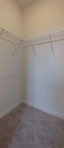 689 SE 13th St Cir, Homestead, FL 33034