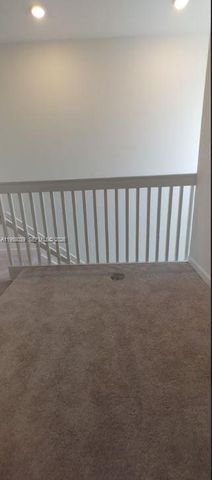 689 SE 13th St Cir, Homestead, FL 33034