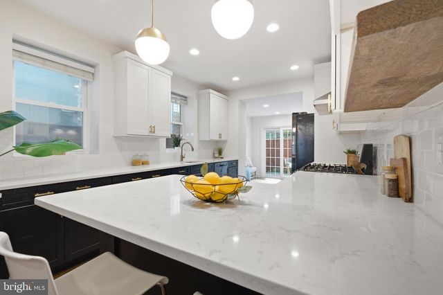 841 N 27TH ST, Philadelphia, PA 19130
