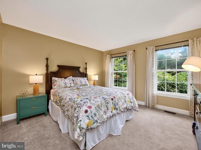 348 DRUMMERS LN, Phoenixville, PA 19460