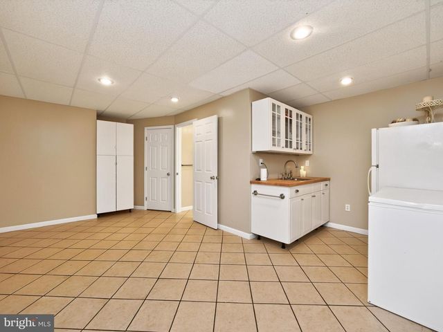 348 DRUMMERS LN, Phoenixville, PA 19460