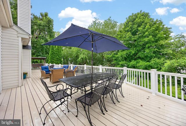 348 DRUMMERS LN, Phoenixville, PA 19460