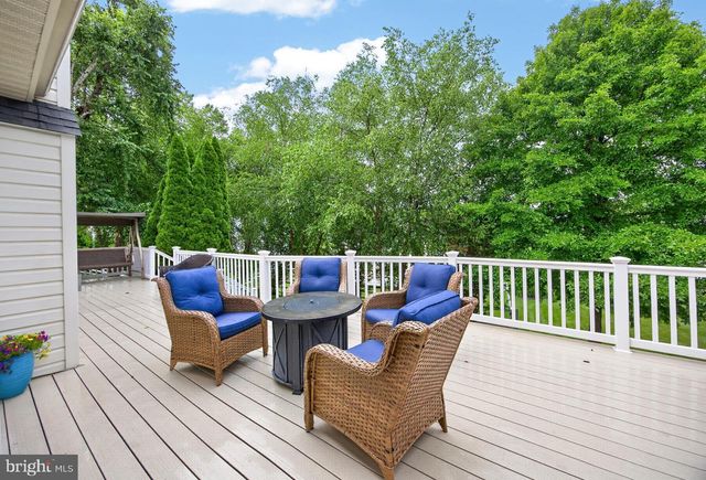 348 DRUMMERS LN, Phoenixville, PA 19460