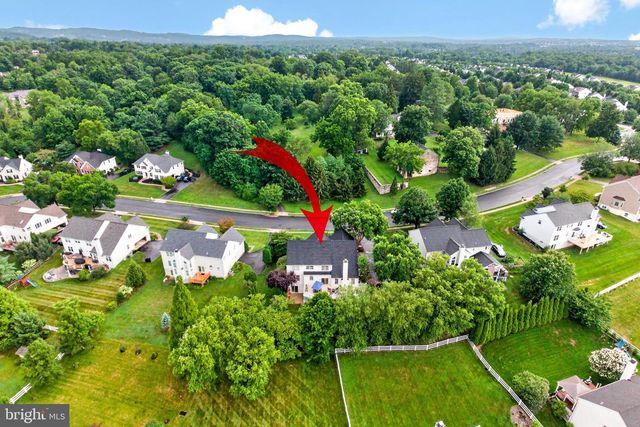 348 DRUMMERS LN, Phoenixville, PA 19460