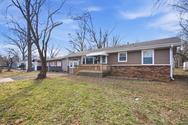 1504 W Loren Street, Springfield, MO 65807