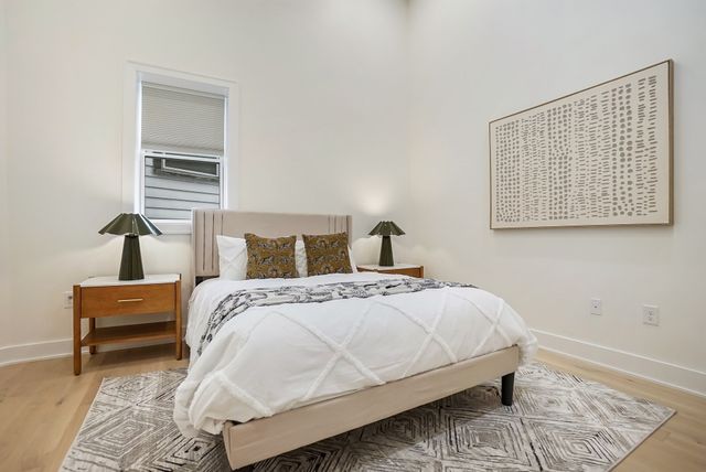 34 Salem St 201, Medford, MA 02155