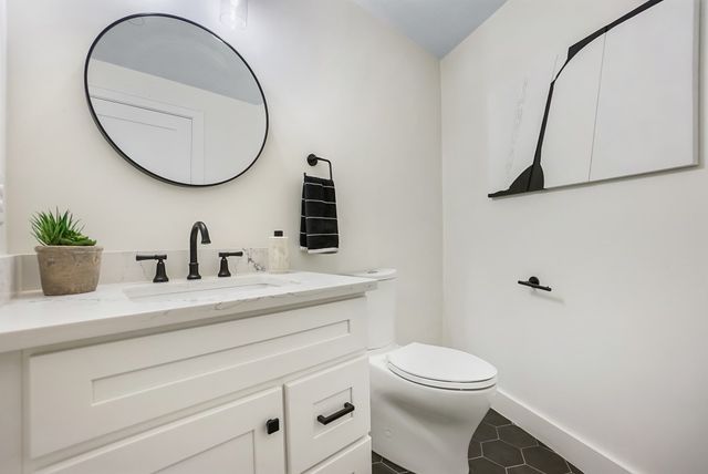 34 Salem St 201, Medford, MA 02155