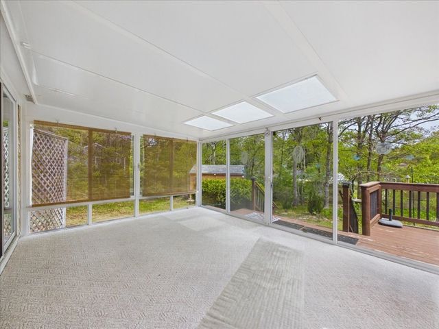 40 Bennets Neck Dr, Bourne, MA 02559