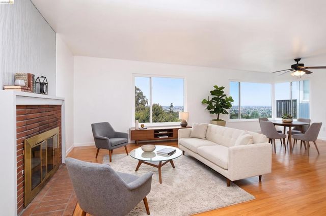 6556 Claremont Ave, Richmond, CA 94805