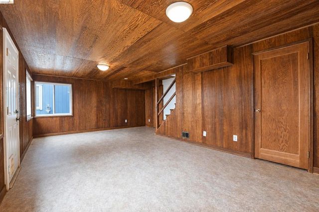 6556 Claremont Ave, Richmond, CA 94805