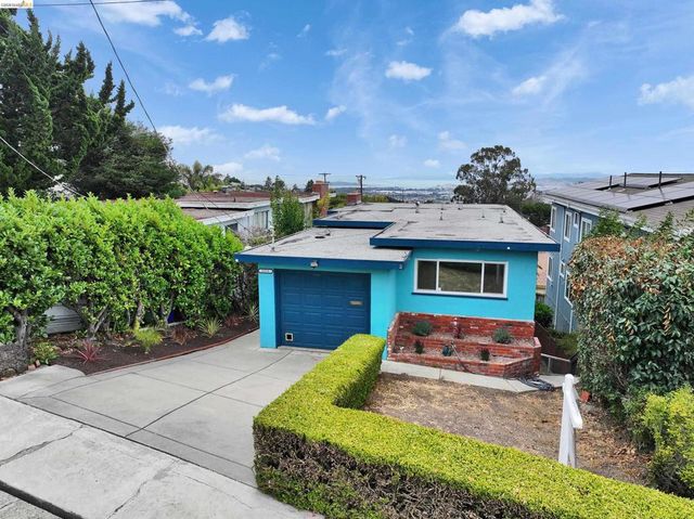 6556 Claremont Ave, Richmond, CA 94805