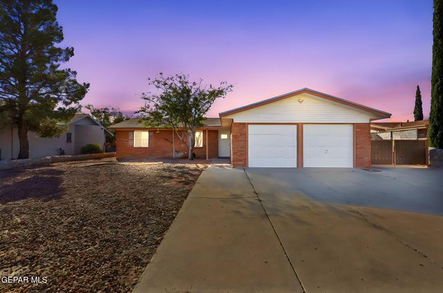 10716 Tony Jacklin Drive, El Paso, TX 79935