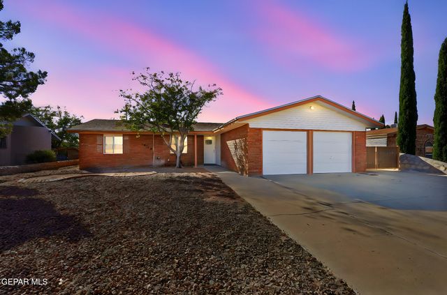 10716 Tony Jacklin Drive, El Paso, TX 79935