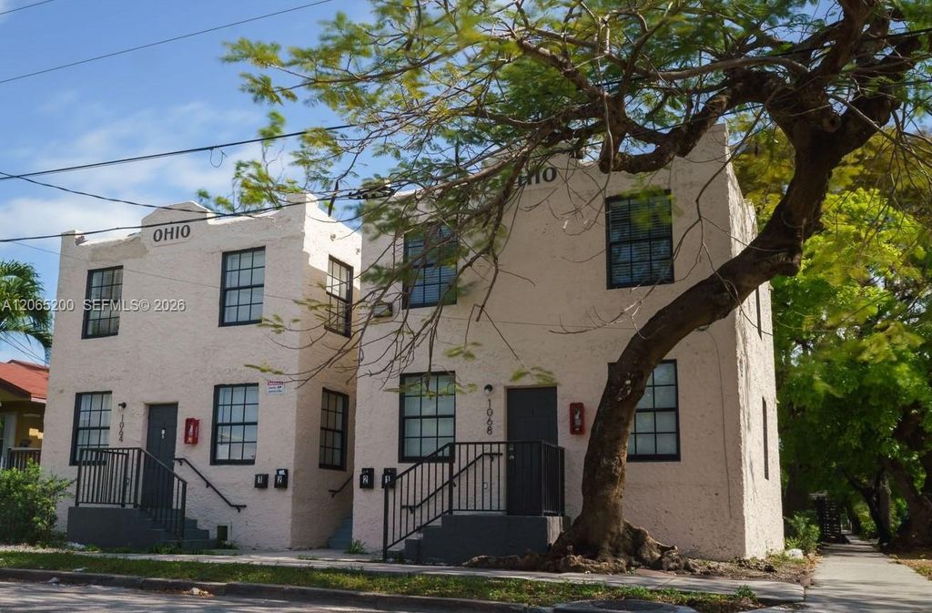 1068 NW 5th St B-1, Miami, FL 33128