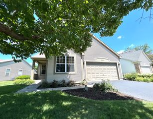 21214 Lily Lake Lane, Crest Hill, IL 60403