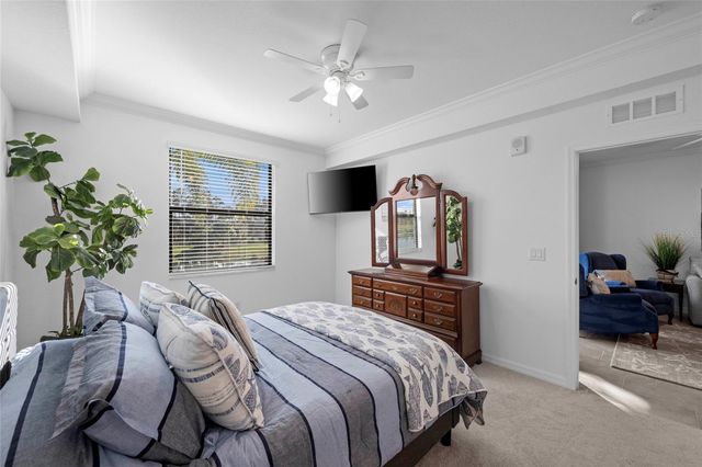 18114 GAWTHROP DRIVE 105, Bradenton, FL 34211