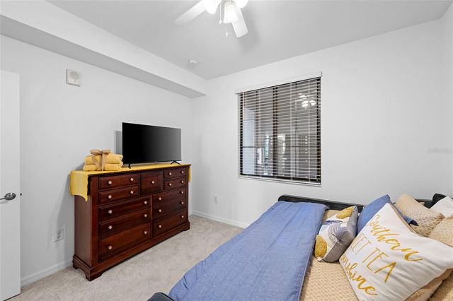 18114 GAWTHROP DRIVE 105, Bradenton, FL 34211