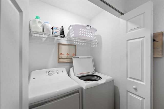 18114 GAWTHROP DRIVE 105, Bradenton, FL 34211