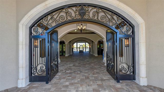 18114 GAWTHROP DRIVE 105, Bradenton, FL 34211