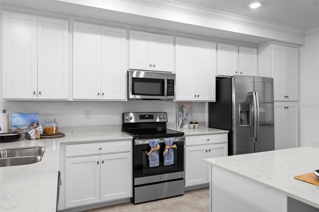 18114 GAWTHROP DRIVE 105, Bradenton, FL 34211