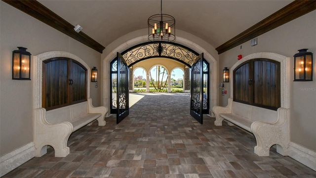 18114 GAWTHROP DRIVE 105, Bradenton, FL 34211