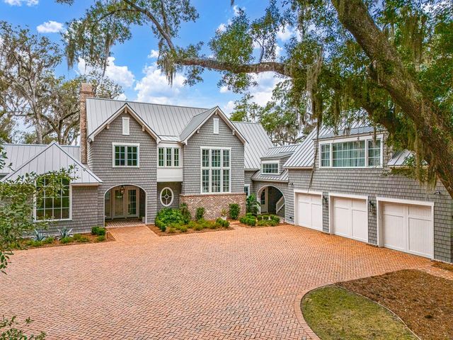145 Saint Annies Lane, St Simons Island, GA 31522