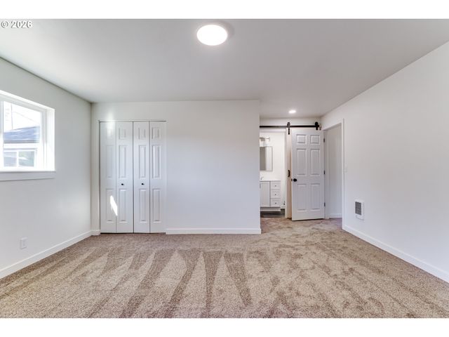 85160 LARSON Rd, Eugene, OR 97405