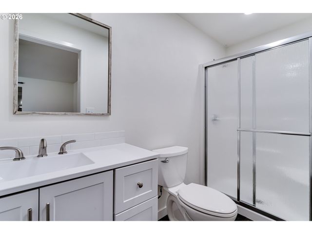 85160 LARSON Rd, Eugene, OR 97405