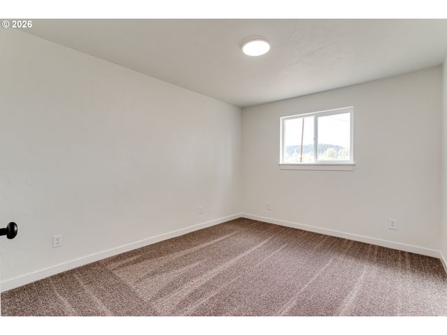 85160 LARSON Rd, Eugene, OR 97405