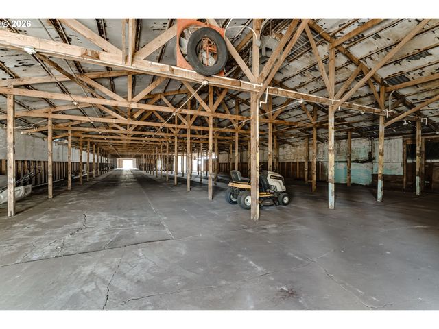 85160 LARSON Rd, Eugene, OR 97405