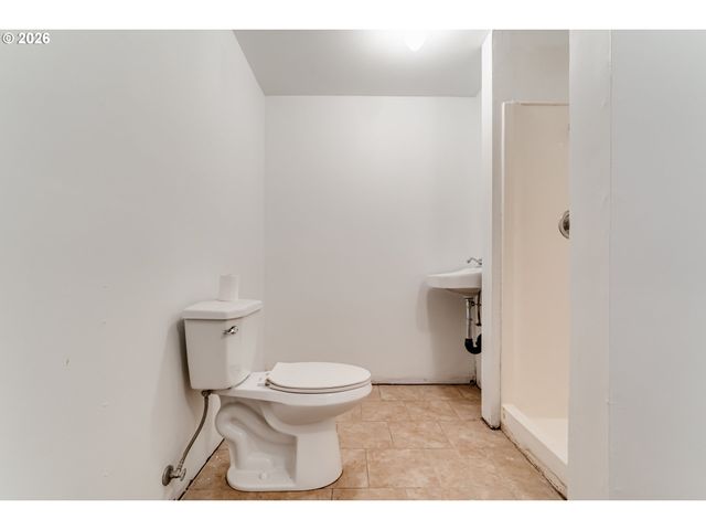 85160 LARSON Rd, Eugene, OR 97405