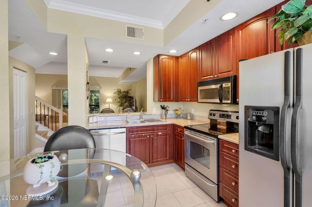 9745 TOUCHTON Road 327, Jacksonville, FL 32246