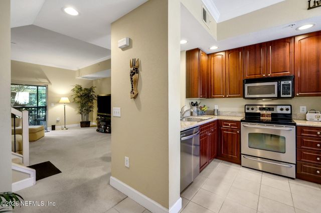 9745 TOUCHTON Road 327, Jacksonville, FL 32246