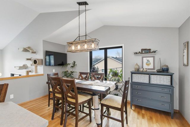 221 Yarrow Hill Drive, Cottage Grove, WI 53527