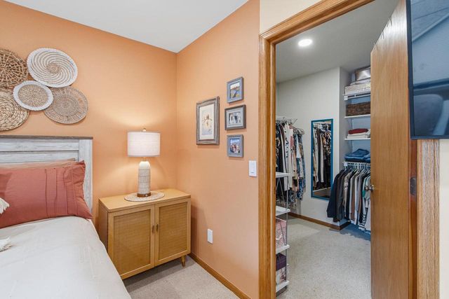 221 Yarrow Hill Drive, Cottage Grove, WI 53527
