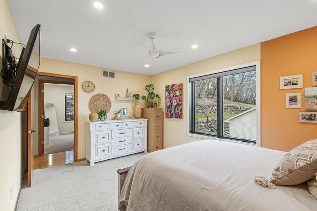 221 Yarrow Hill Drive, Cottage Grove, WI 53527