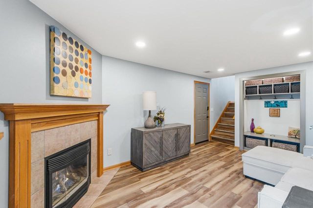 221 Yarrow Hill Drive, Cottage Grove, WI 53527