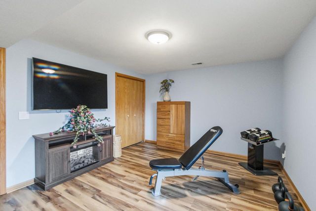 221 Yarrow Hill Drive, Cottage Grove, WI 53527