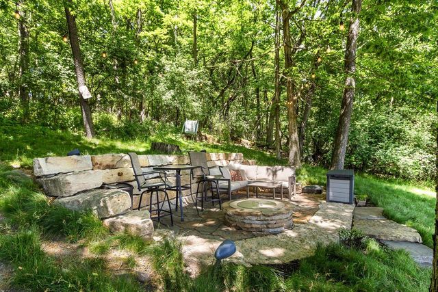 221 Yarrow Hill Drive, Cottage Grove, WI 53527