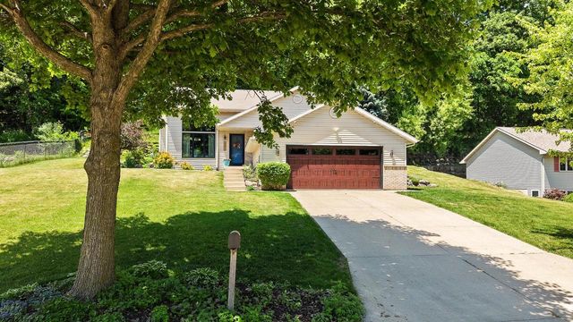 221 Yarrow Hill Drive, Cottage Grove, WI 53527